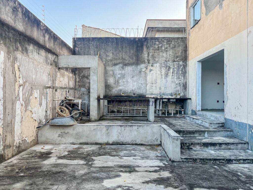 Sobrado à venda com 4 quartos, 380m² - Foto 61