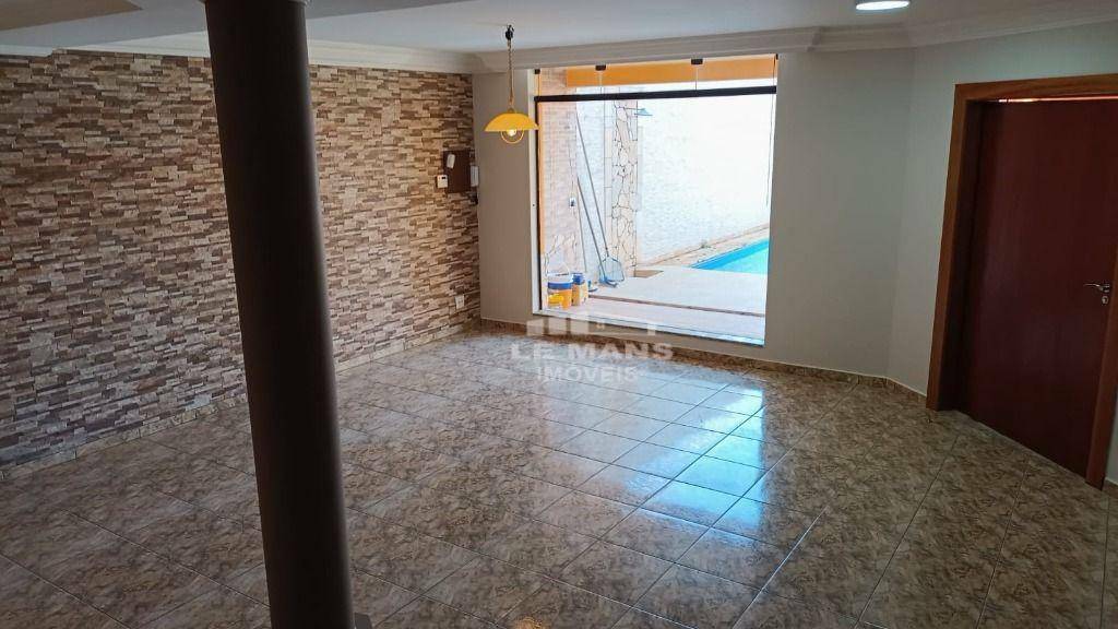 Casa à venda com 3 quartos, 236m² - Foto 16