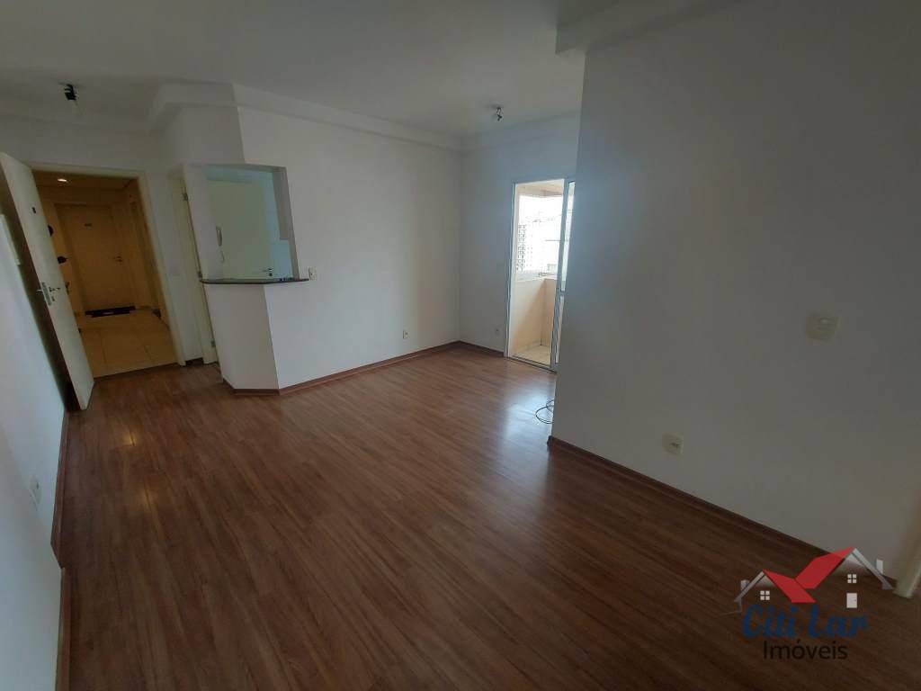 Apartamento à venda com 3 quartos, 61m² - Foto 2