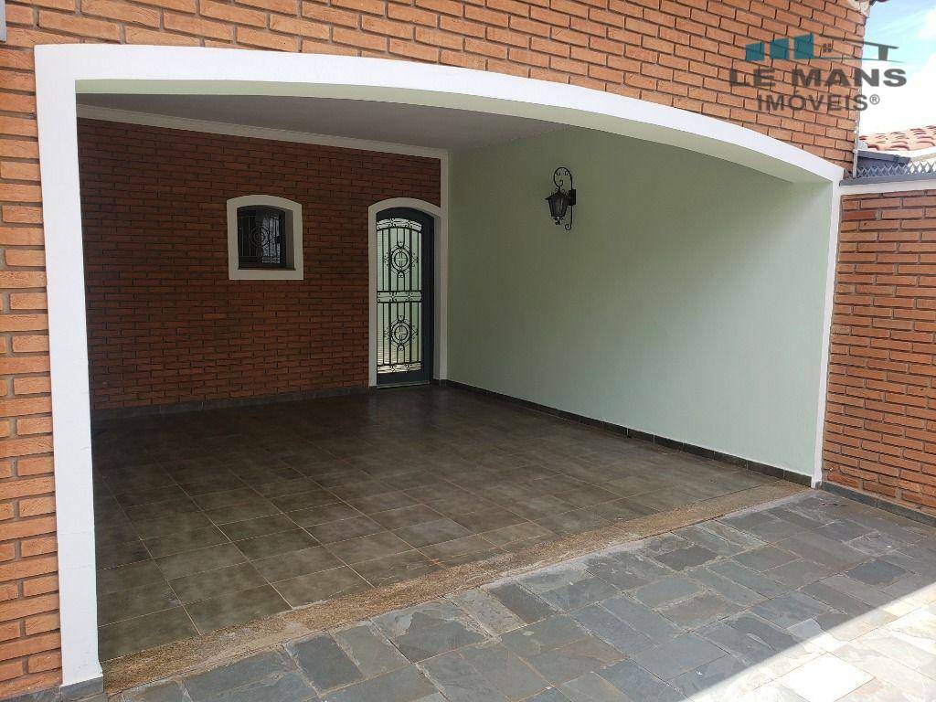 Casa à venda com 3 quartos, 166m² - Foto 4