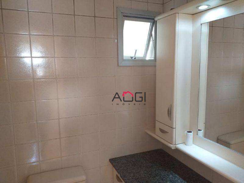 Apartamento à venda com 2 quartos, 64m² - Foto 2