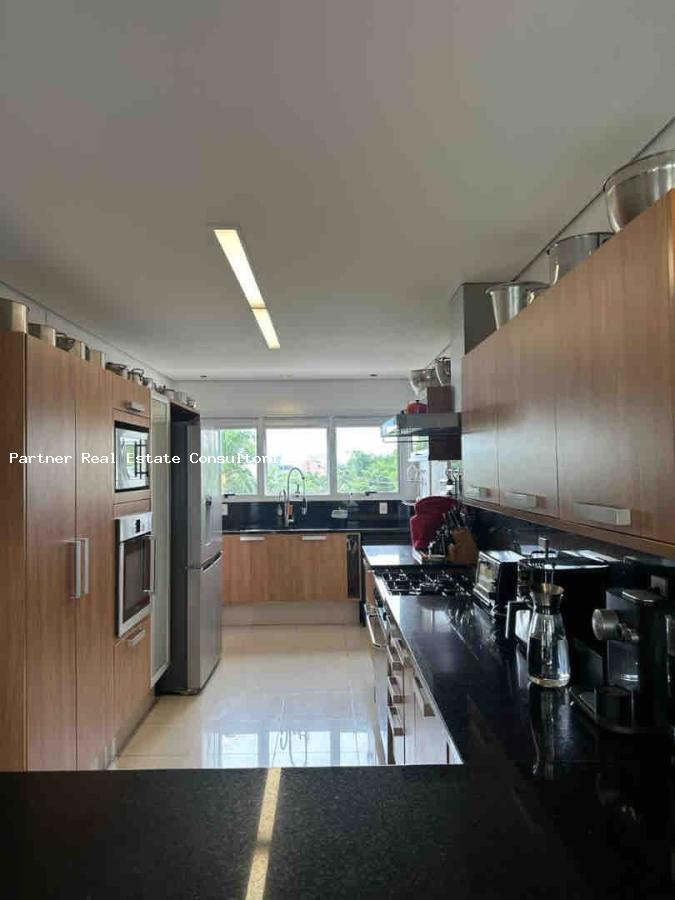 Apartamento à venda com 3 quartos, 211m² - Foto 10