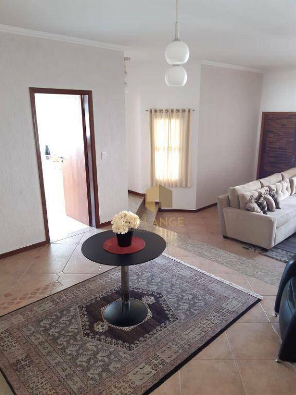 Casa à venda com 3 quartos, 217m² - Foto 20