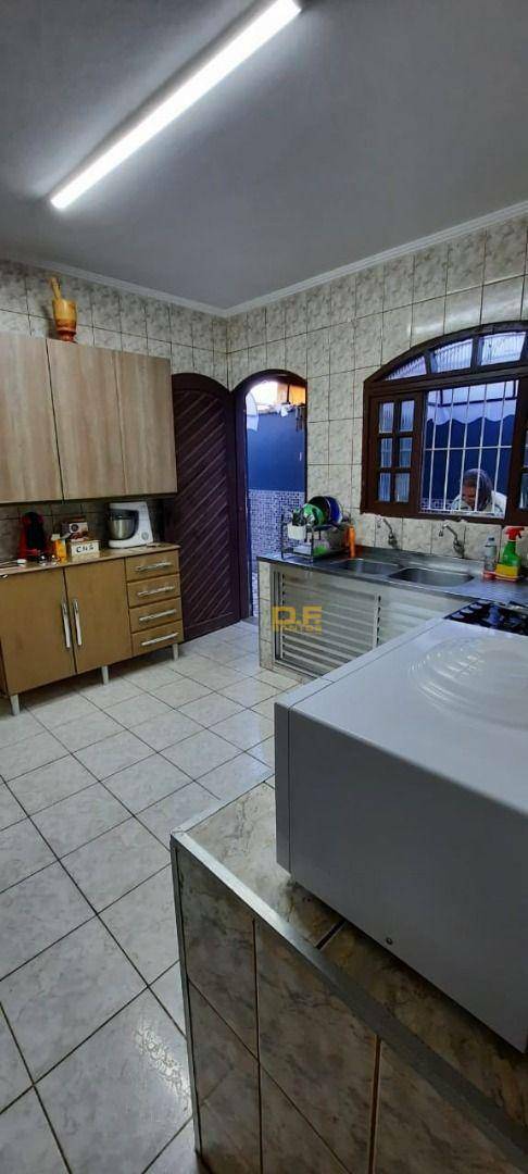 Sobrado à venda com 3 quartos, 120m² - Foto 14