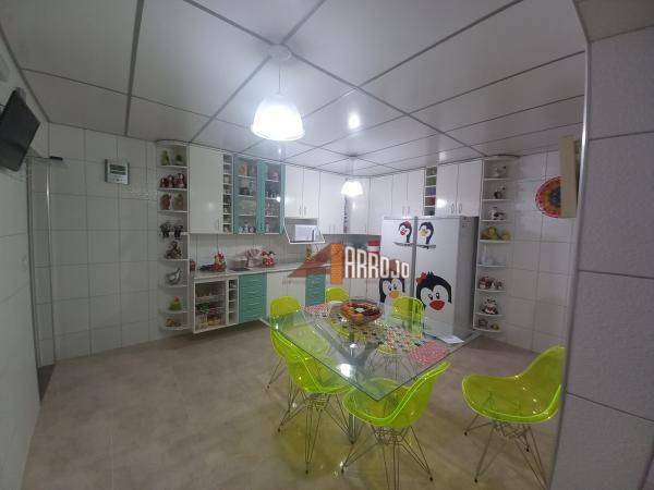 Sobrado à venda com 3 quartos, 240m² - Foto 15