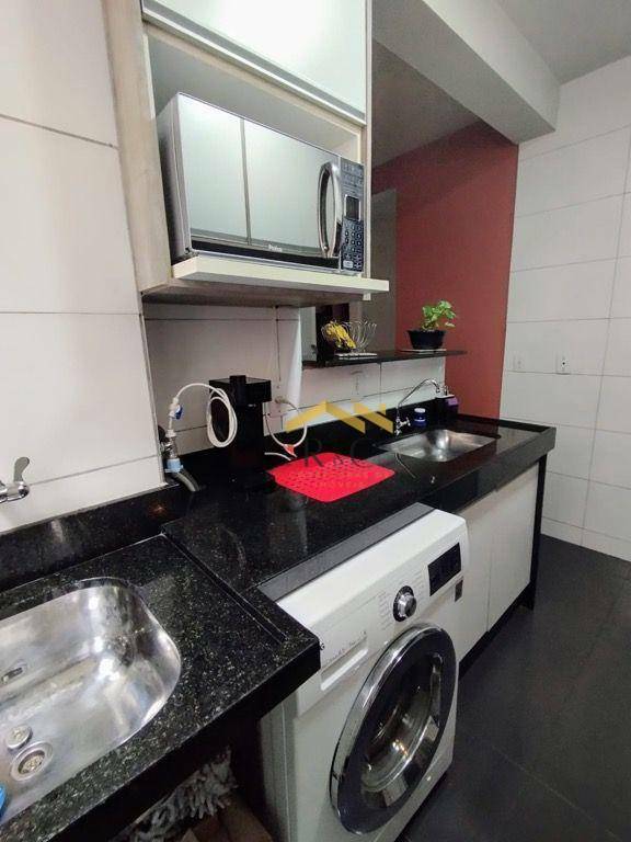 Apartamento à venda com 2 quartos, 65m² - Foto 9