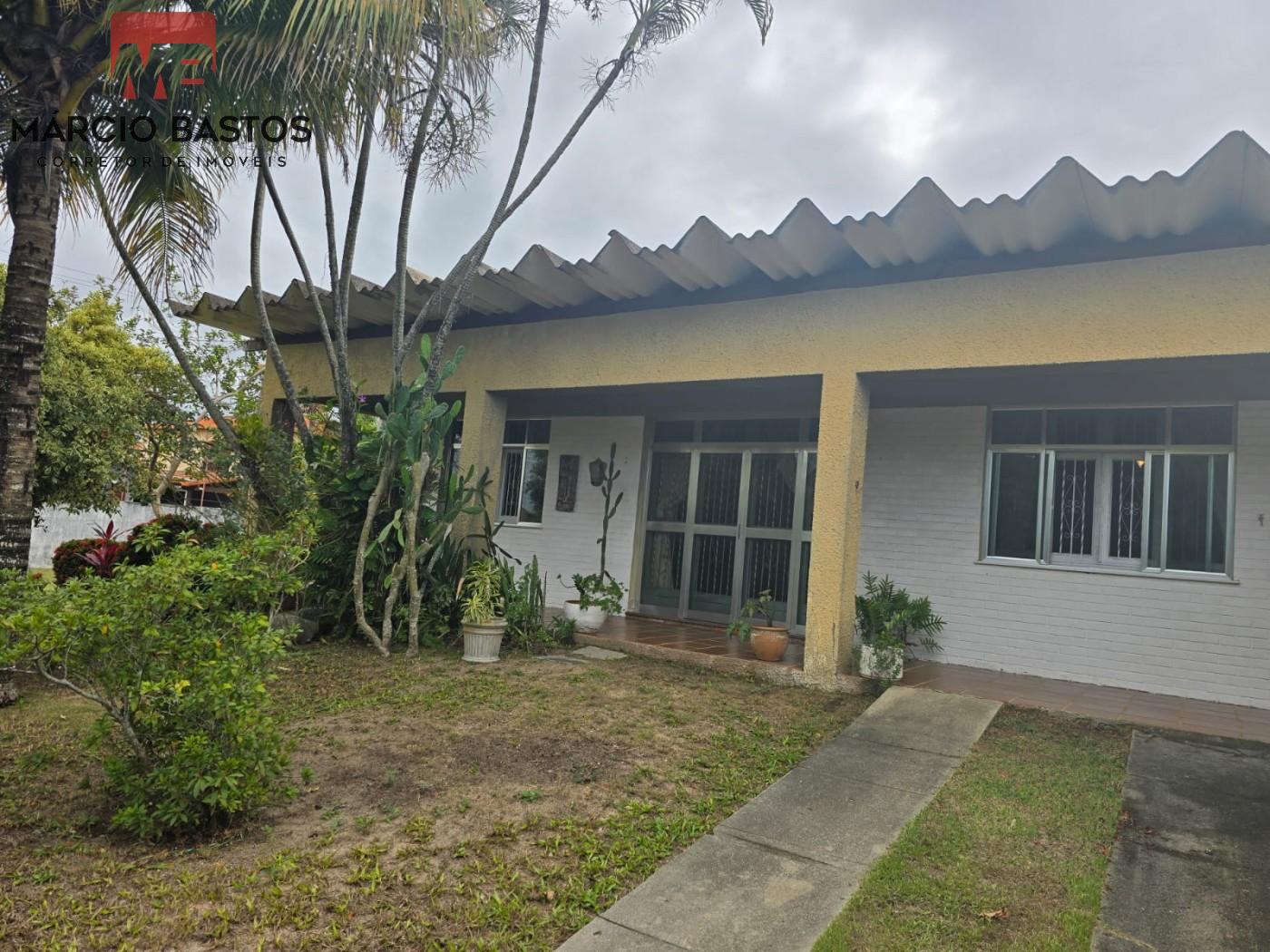 Casa à venda com 3 quartos, 900m² - Foto 1