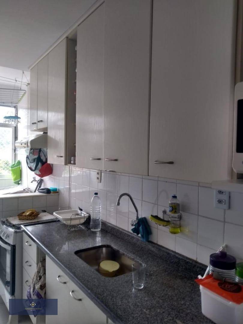 Apartamento à venda com 2 quartos, 68m² - Foto 7