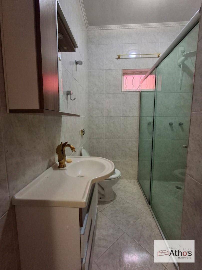 Casa para alugar com 4 quartos, 170m² - Foto 11