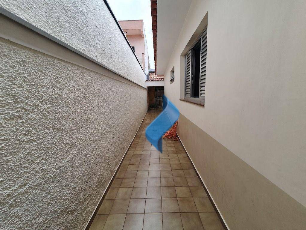 Casa à venda e aluguel com 3 quartos, 328m² - Foto 35