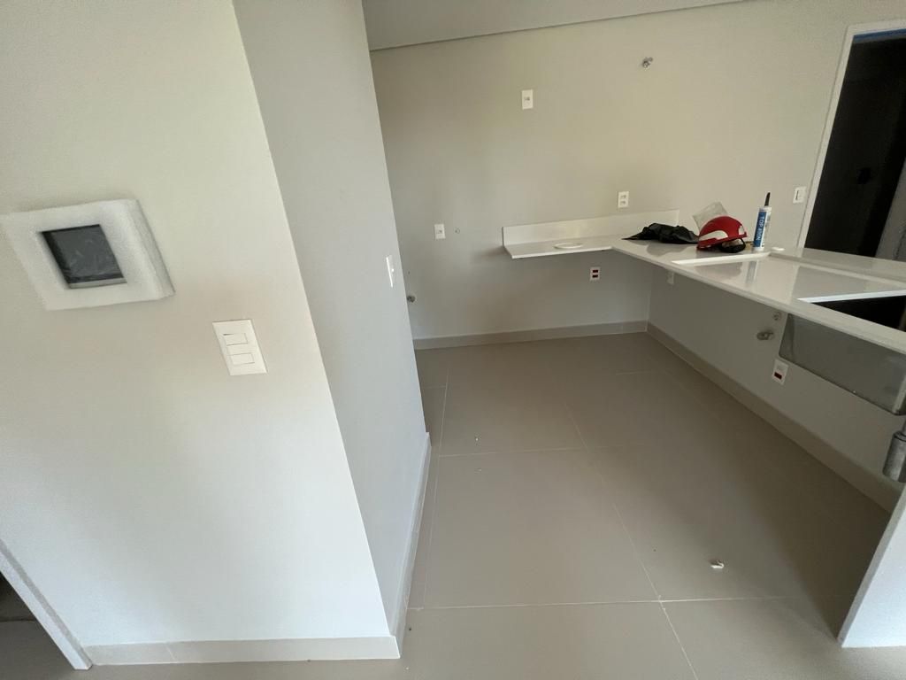 Apartamento à venda com 2 quartos, 62m² - Foto 21