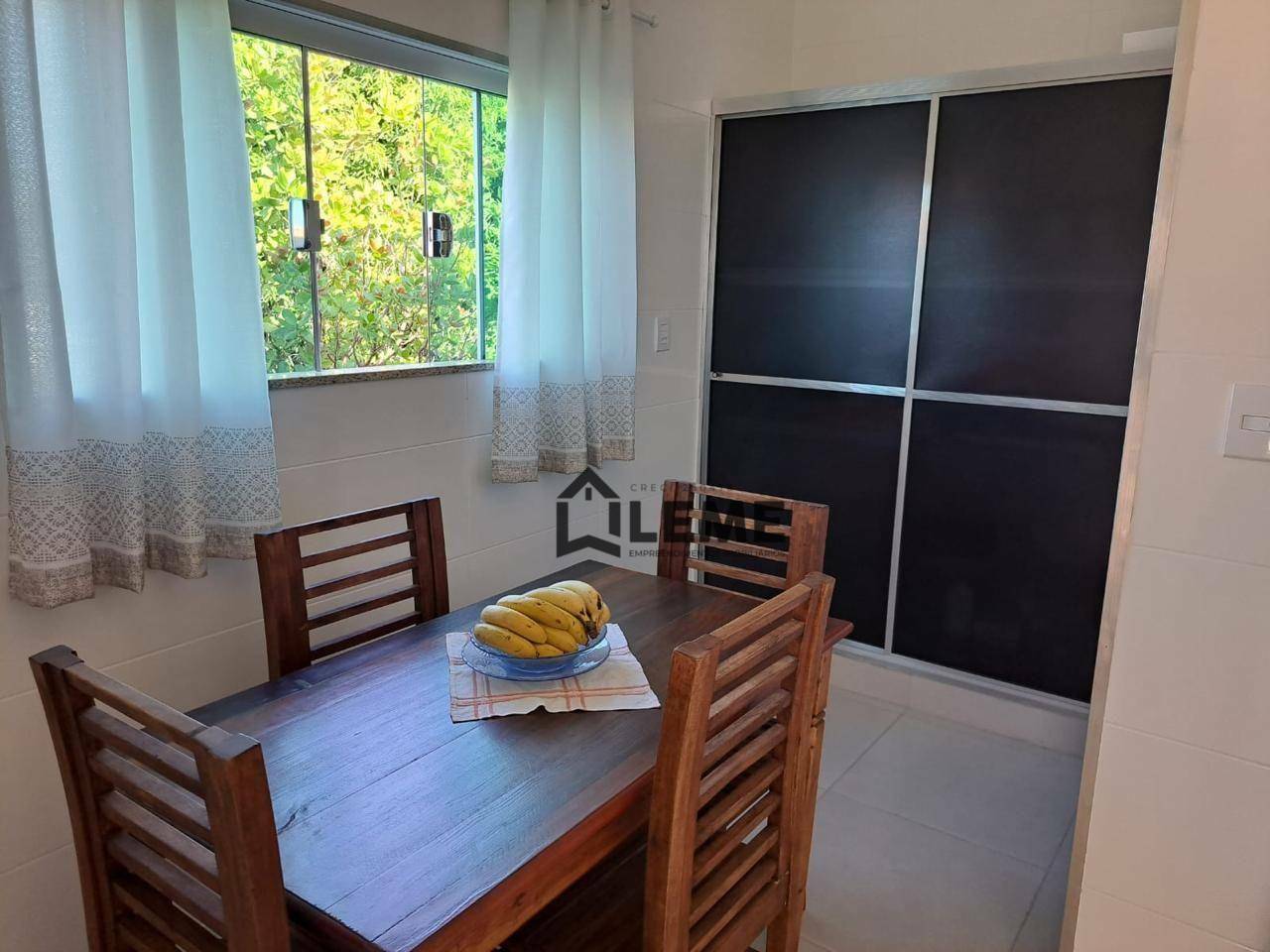 Casa à venda com 3 quartos, 198m² - Foto 18