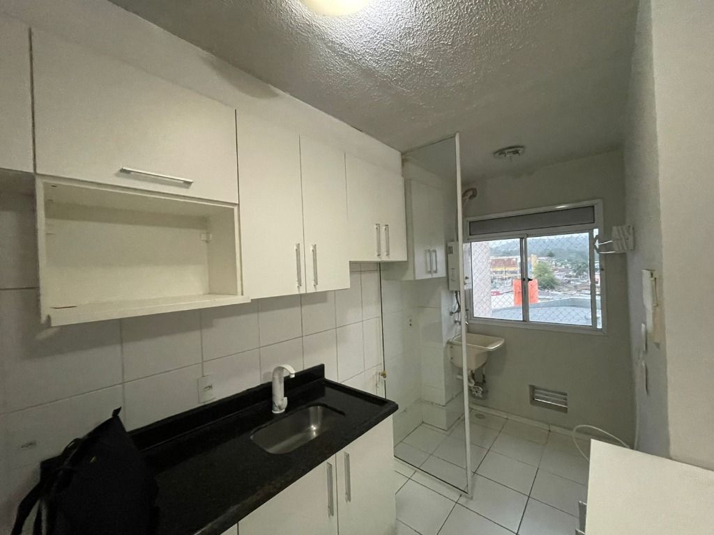 Apartamento à venda com 2 quartos, 49m² - Foto 4