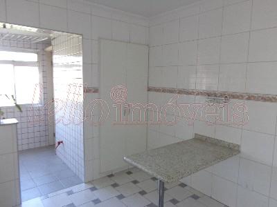 Apartamento para alugar com 3 quartos, 97m² - Foto 9