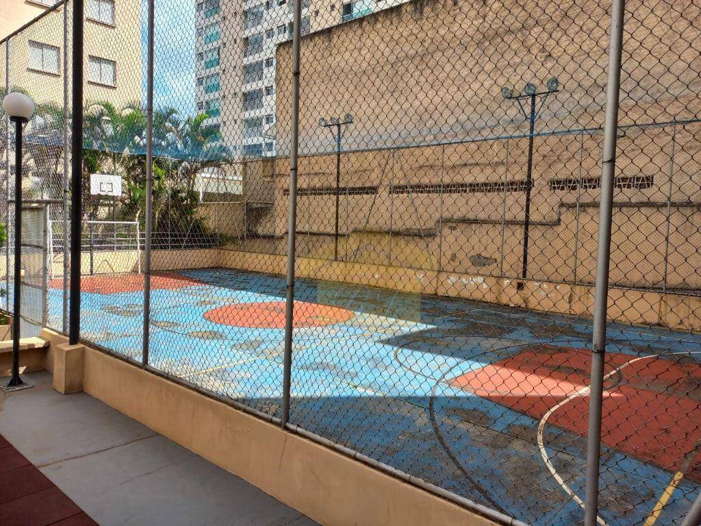 Apartamento à venda com 2 quartos, 66m² - Foto 12