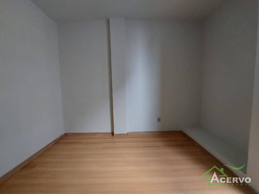 Apartamento à venda com 2 quartos, 89m² - Foto 5