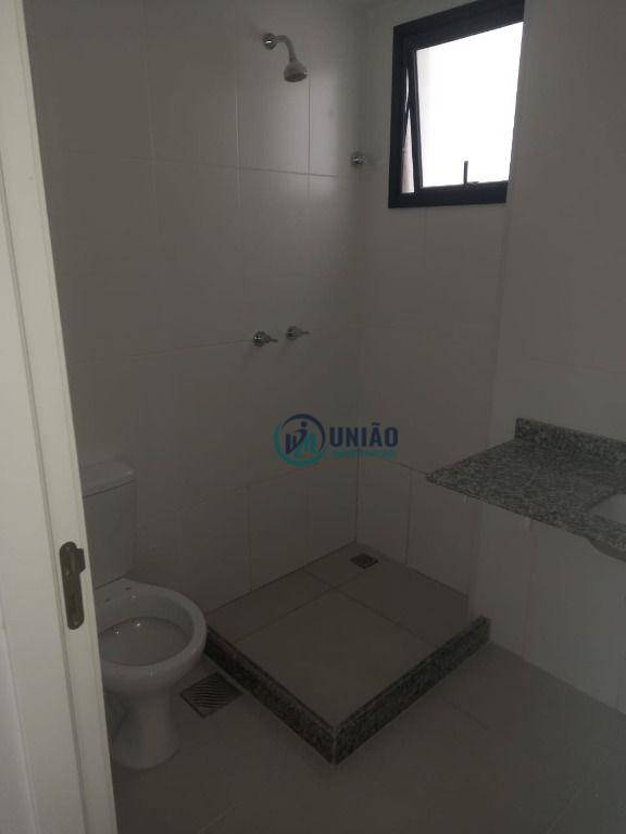 Apartamento à venda com 2 quartos, 75m² - Foto 28