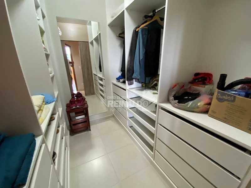 Casa de Condomínio à venda com 8 quartos, 984m² - Foto 24