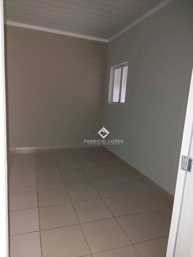 Casa à venda com 4 quartos, 147m² - Foto 25