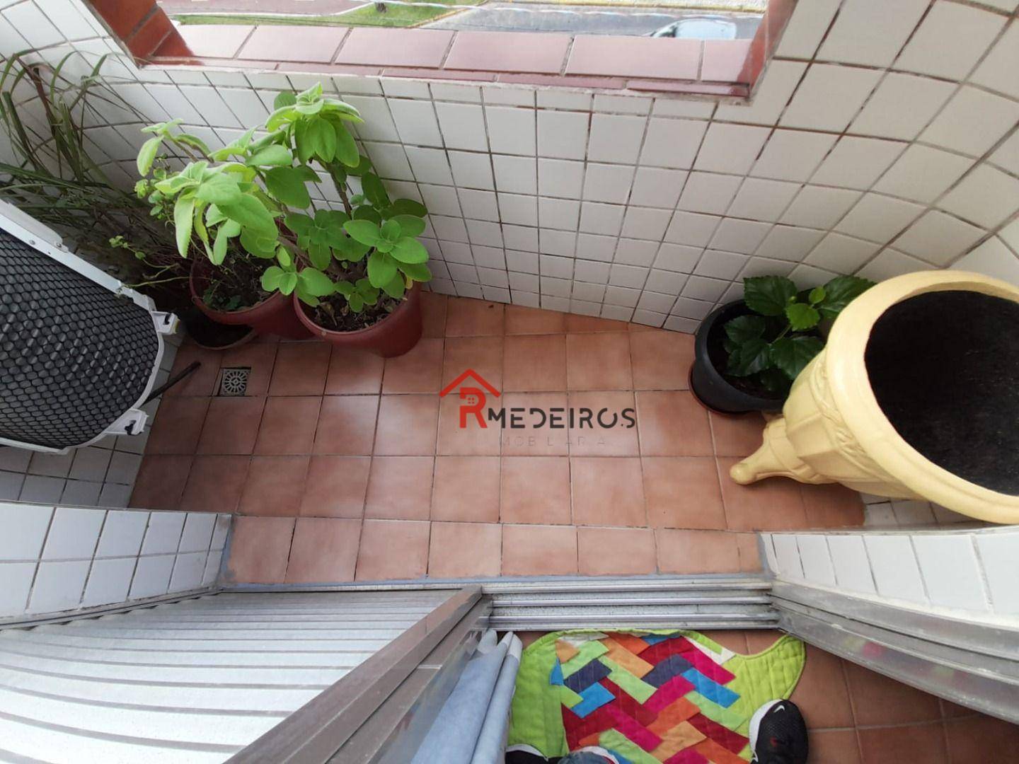 Apartamento à venda com 3 quartos, 145m² - Foto 4