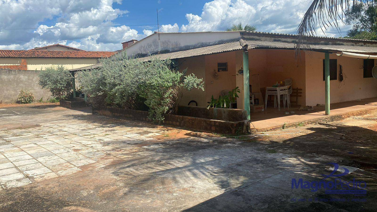 Chácara à venda com 4 quartos, 1050M2 - Foto 2