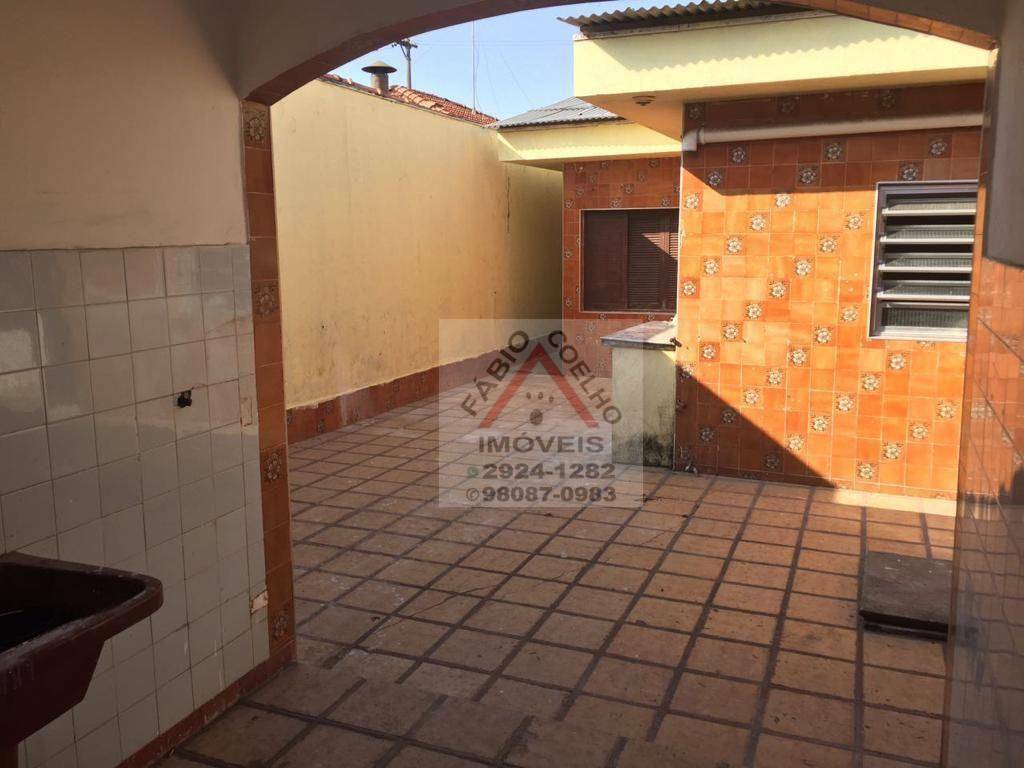 Casa à venda com 3 quartos, 180m² - Foto 10