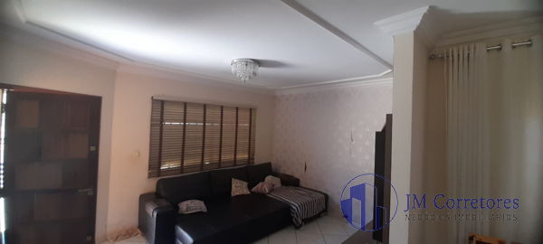 Casa à venda com 3 quartos, 250m² - Foto 4