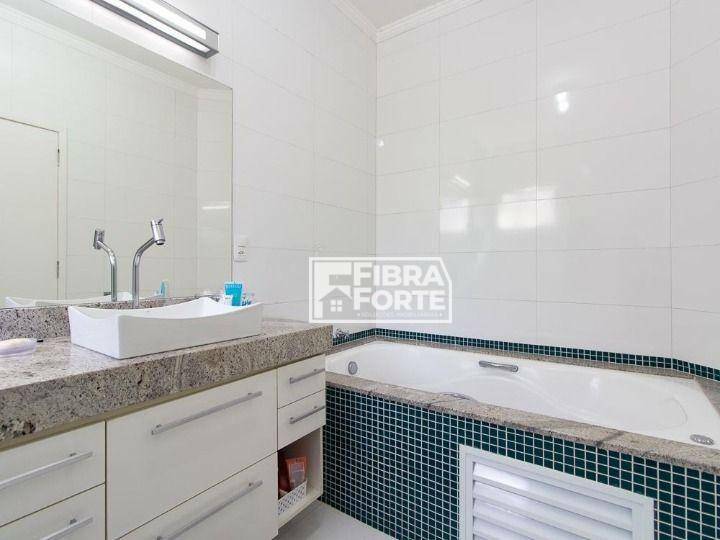 Casa de Condomínio à venda com 3 quartos, 282m² - Foto 24