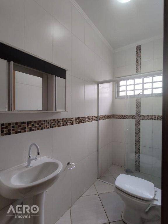 Casa à venda com 3 quartos, 104m² - Foto 11