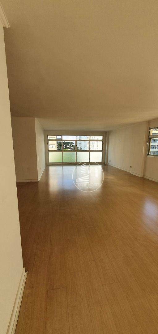 Apartamento à venda com 3 quartos, 256m² - Foto 28