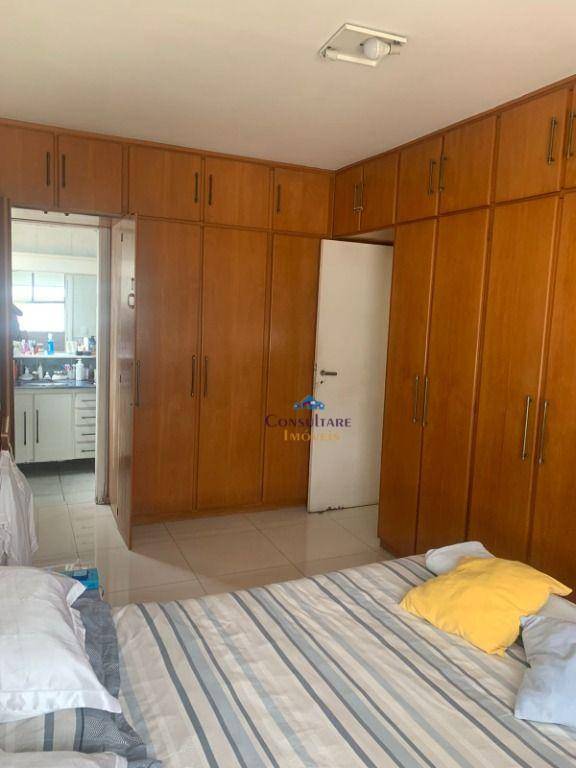 Apartamento à venda com 3 quartos, 190m² - Foto 29