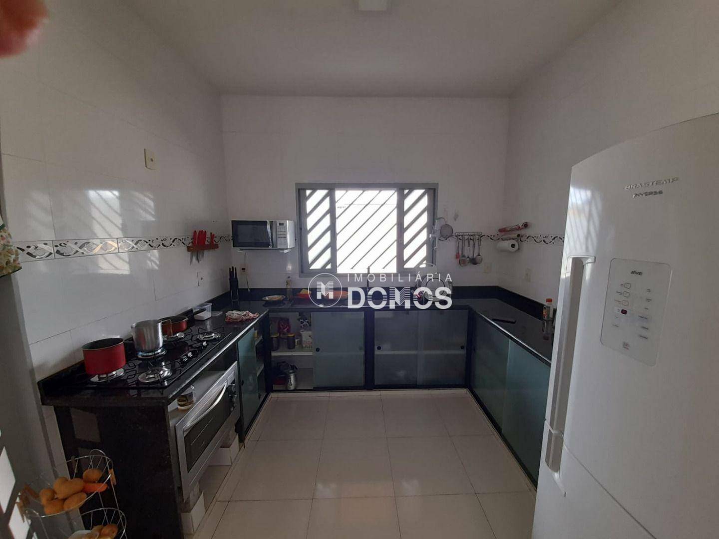 Chácara à venda com 3 quartos, 430m² - Foto 13