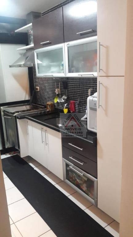 Apartamento à venda com 3 quartos, 68m² - Foto 13