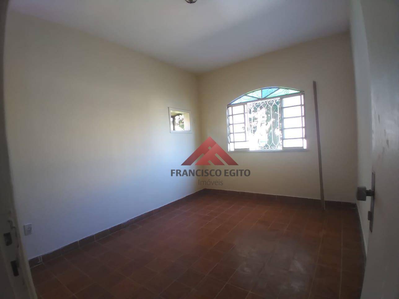 Casa à venda com 5 quartos, 270m² - Foto 25