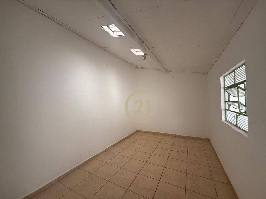 Casa à venda com 3 quartos, 198m² - Foto 16