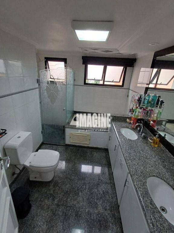 Apartamento à venda com 3 quartos, 151m² - Foto 12