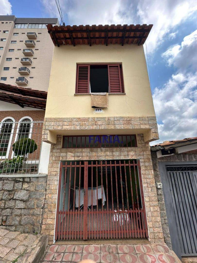 Casa, 2 quartos, 151 m² - Foto 1