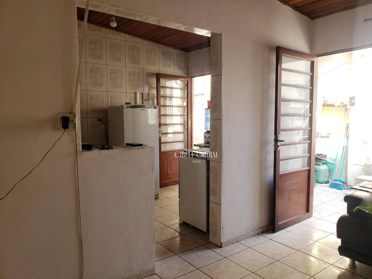 Casa à venda com 2 quartos, 320m² - Foto 15