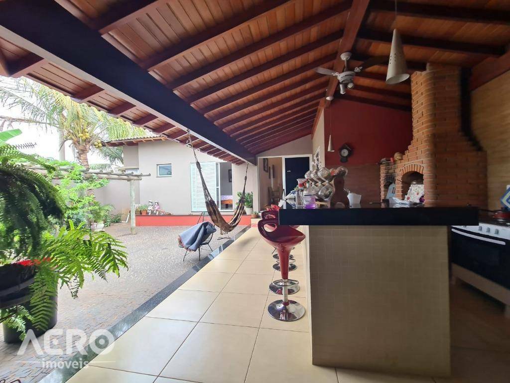 Casa de Condomínio à venda com 3 quartos, 205m² - Foto 39