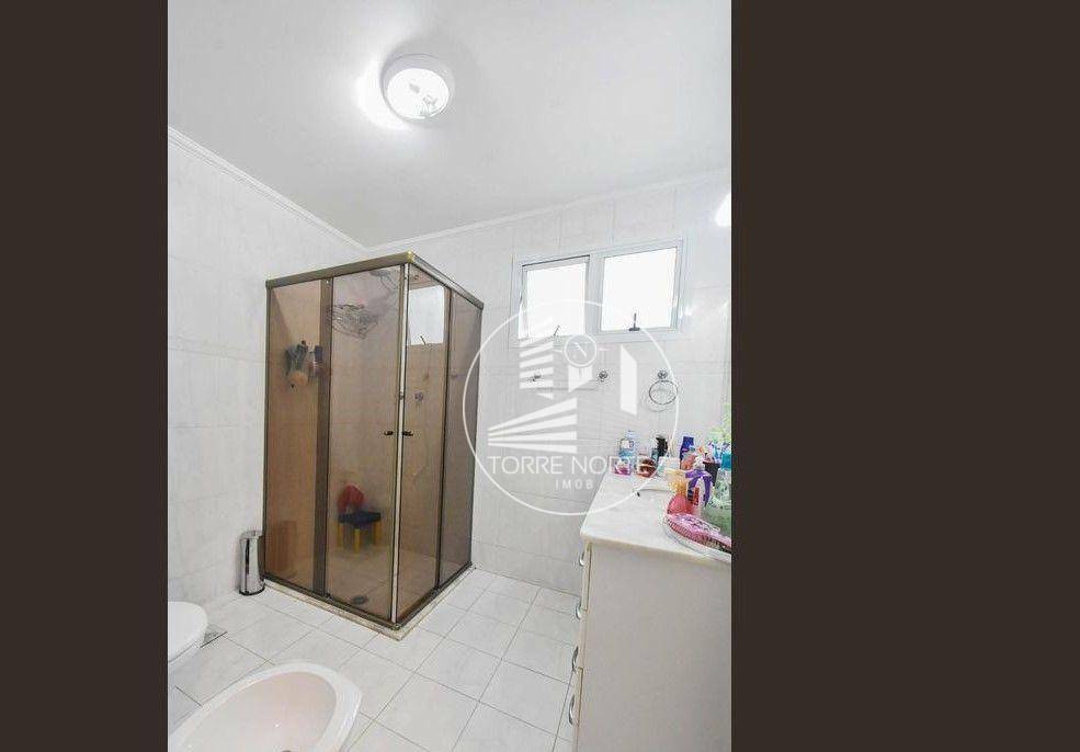 Apartamento à venda com 3 quartos, 143m² - Foto 13