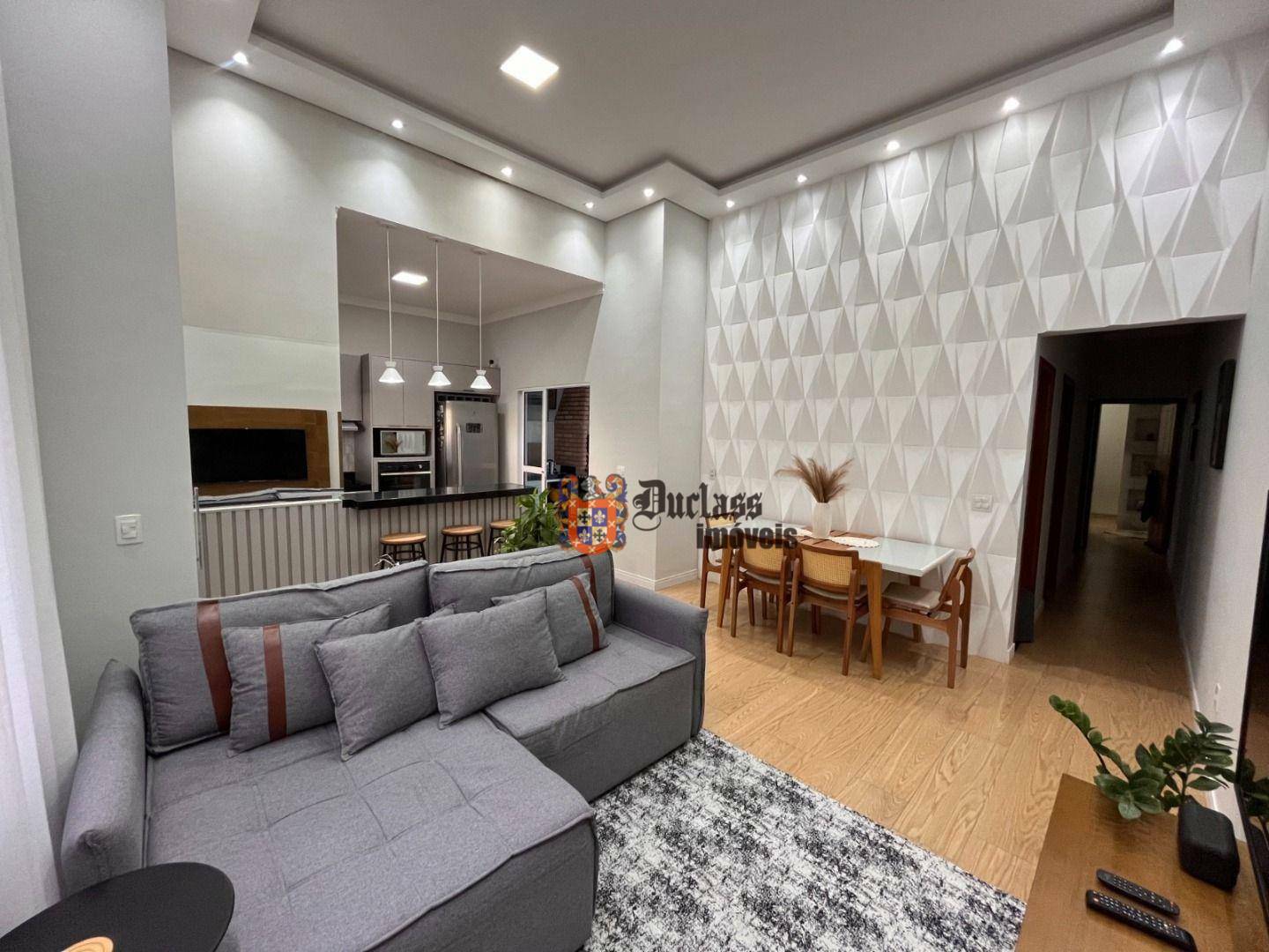 Casa à venda com 3 quartos, 132m² - Foto 1