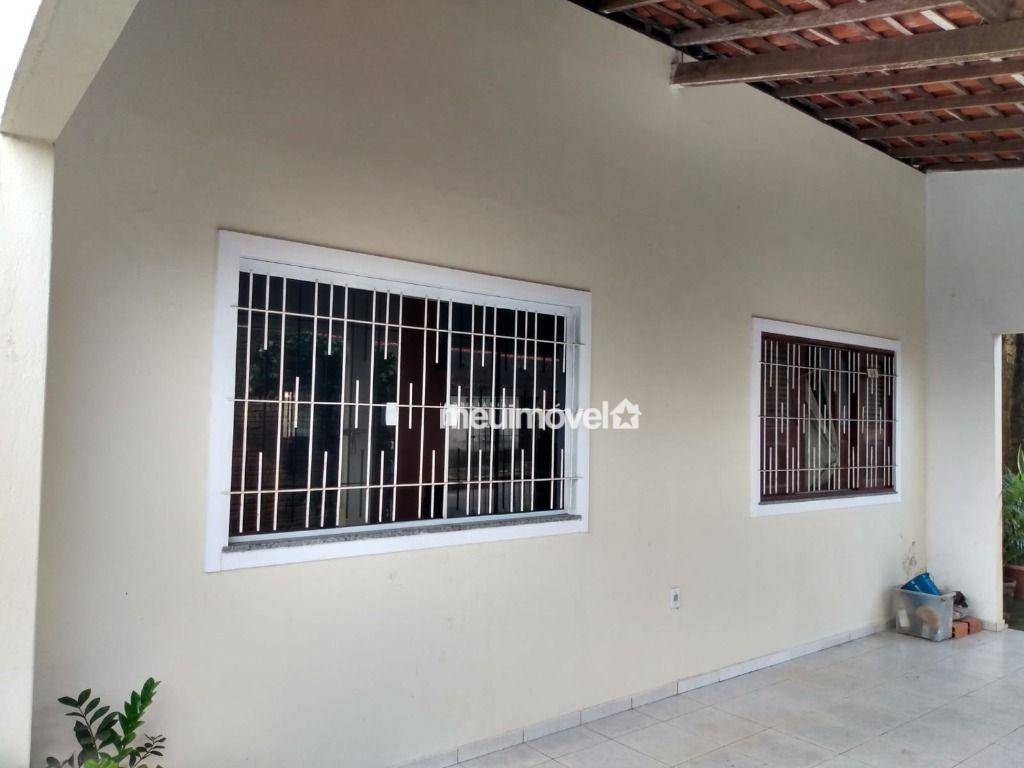 Casa à venda com 3 quartos, 110m² - Foto 4