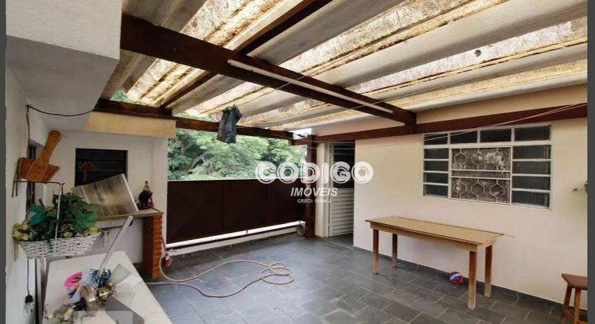 Casa à venda com 3 quartos, 267m² - Foto 5