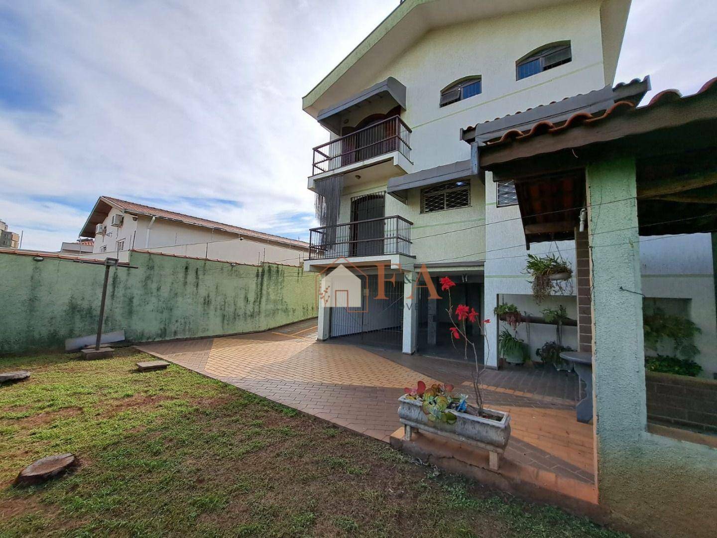 Casa à venda com 3 quartos, 244m² - Foto 40