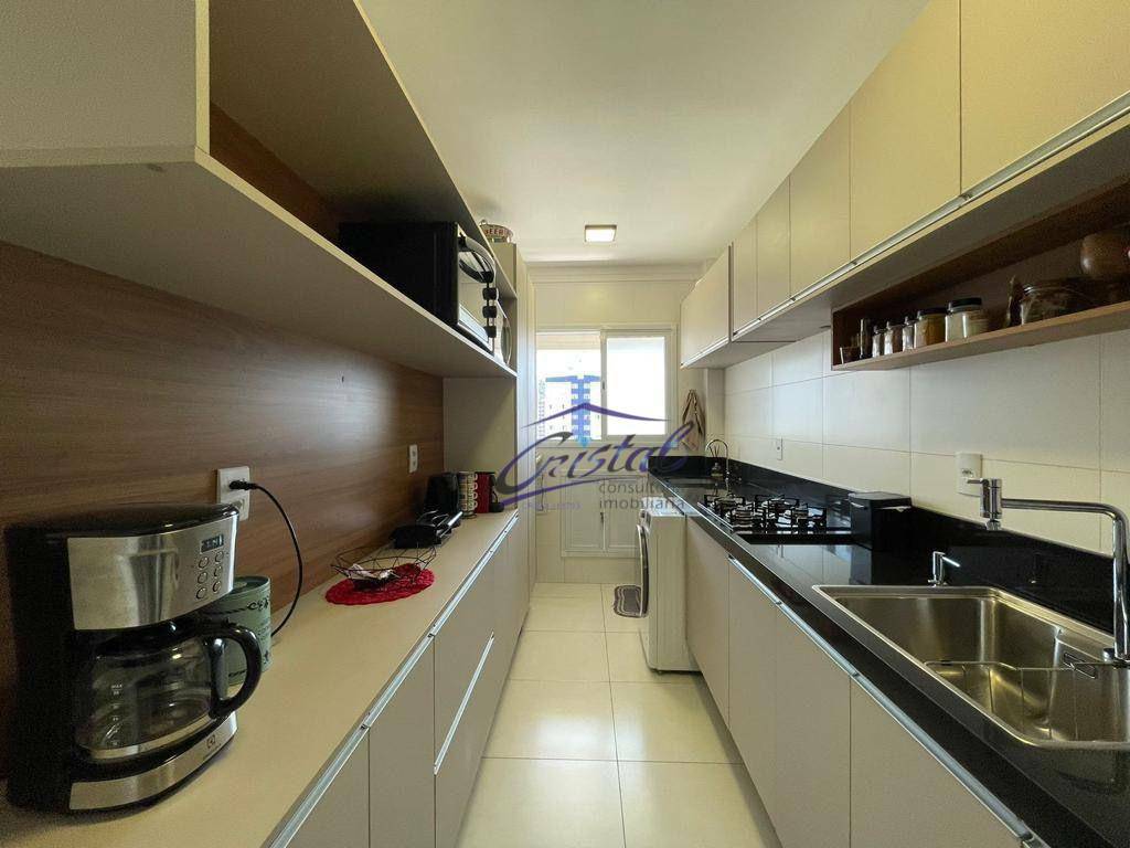 Apartamento à venda com 2 quartos, 71m² - Foto 6