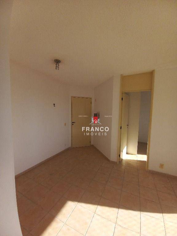 Apartamento à venda com 2 quartos, 62m² - Foto 9