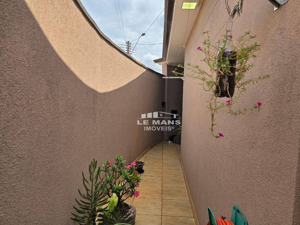 Casa, 3 quartos, 157 m² - Foto 4