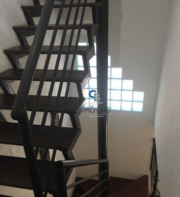 Sobrado à venda com 3 quartos, 240m² - Foto 7
