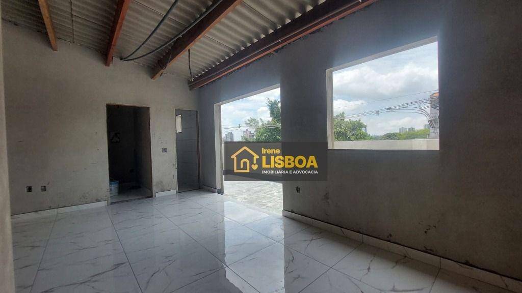 Sobrado à venda com 3 quartos, 120m² - Foto 1