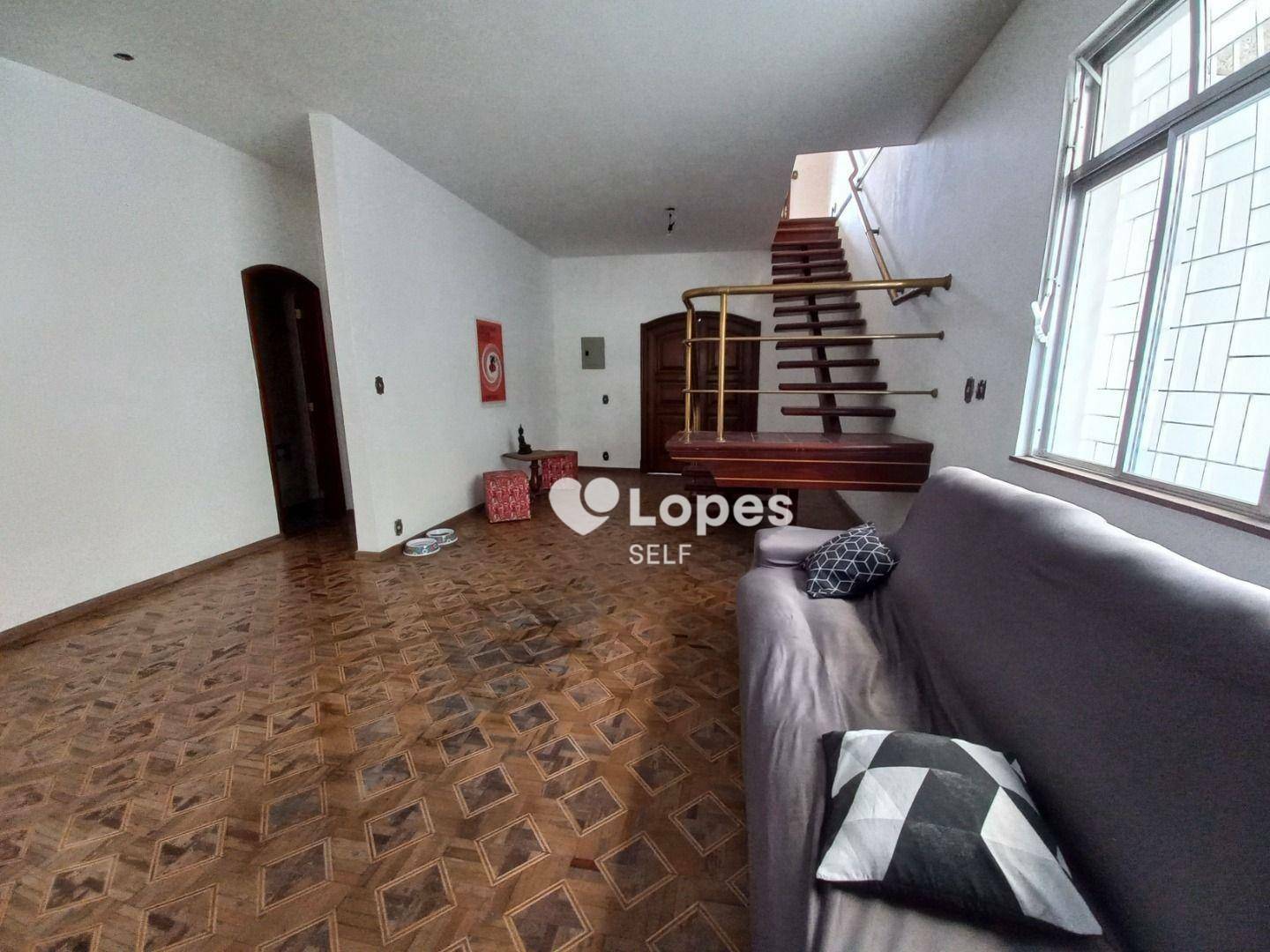 Casa à venda com 6 quartos, 450m² - Foto 8